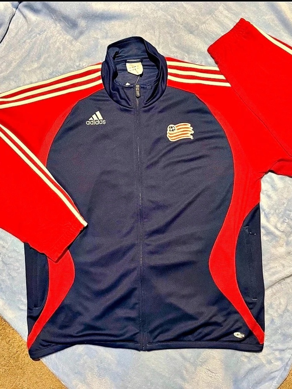Adidas New England Revolution Teamgeist
MLS Jacket XL NWT 2006